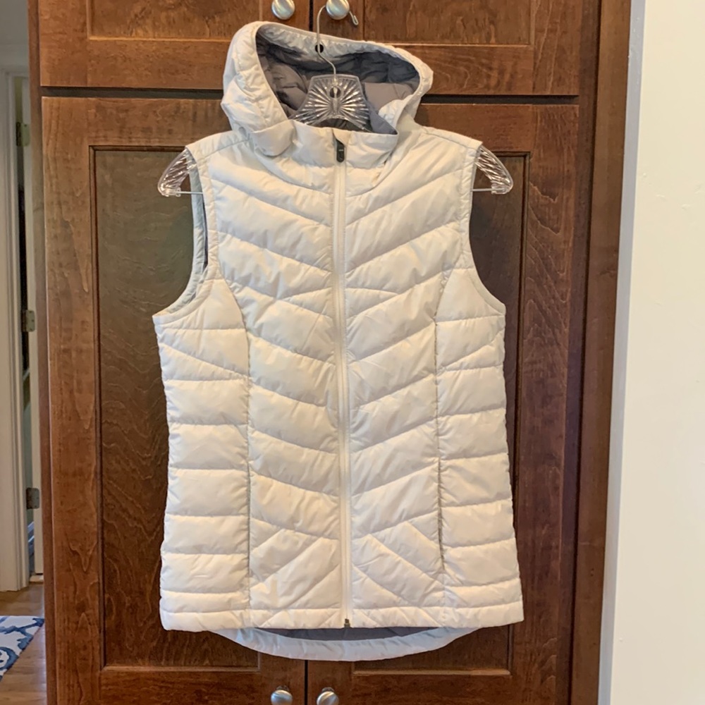Lole sports vest with hood